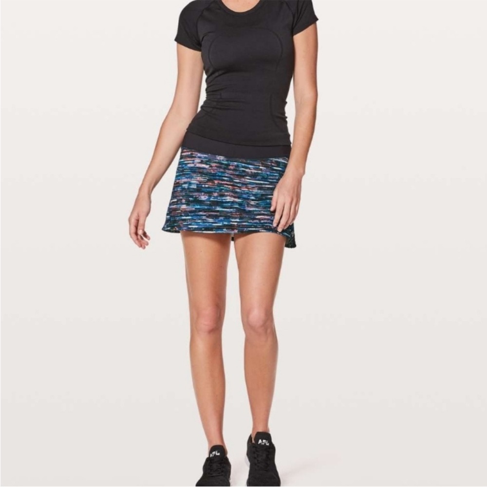 lululemon athletica Play off the Pleats skirt size 8